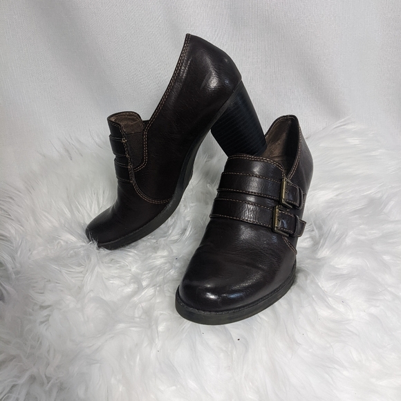 Naturalizer brown booties - Picture 2 of 9